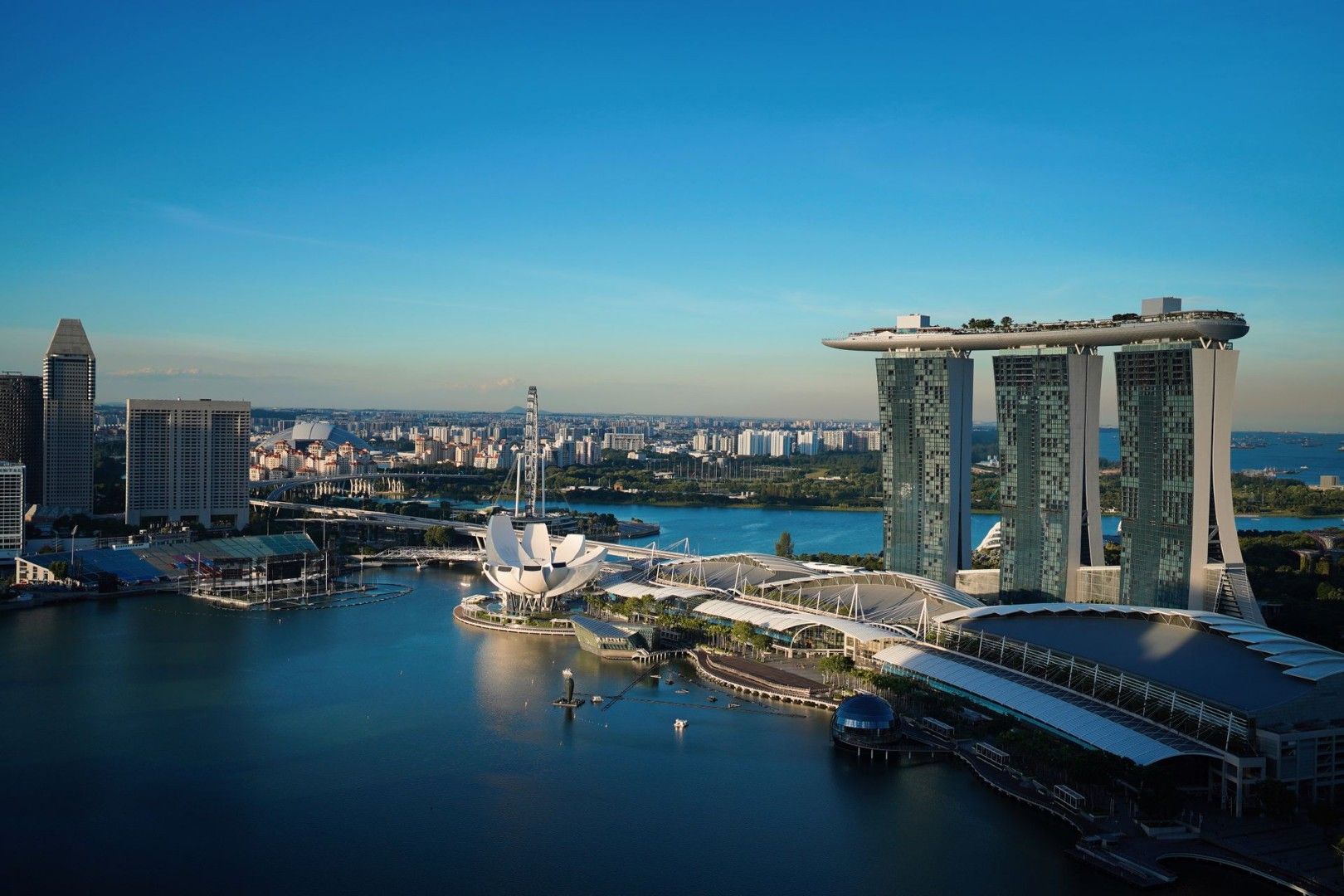 Singapore skyline — Marina Bay Sands and city